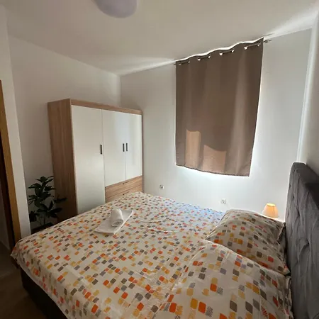 Palinic アパート クレック