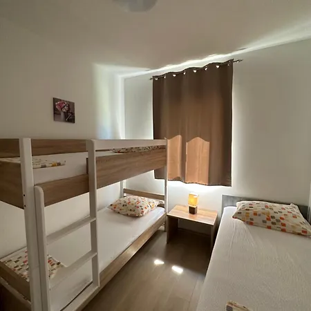 Palinic アパート *