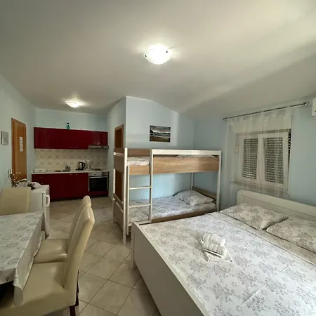 Palinić Apartament *