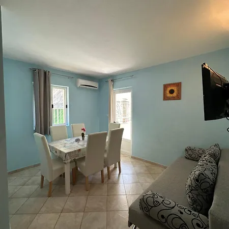 アパート Palinic